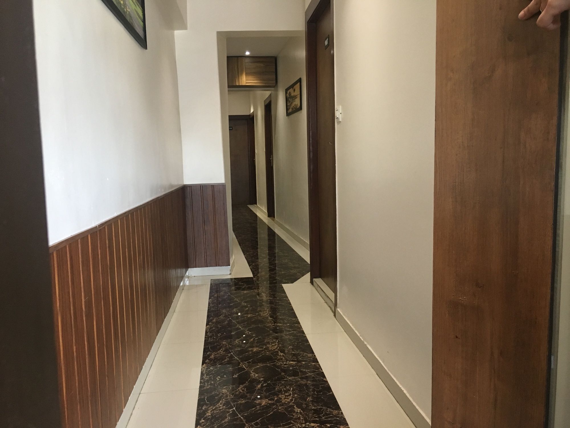 Hotel Horizon Мумбаи Экстерьер фото